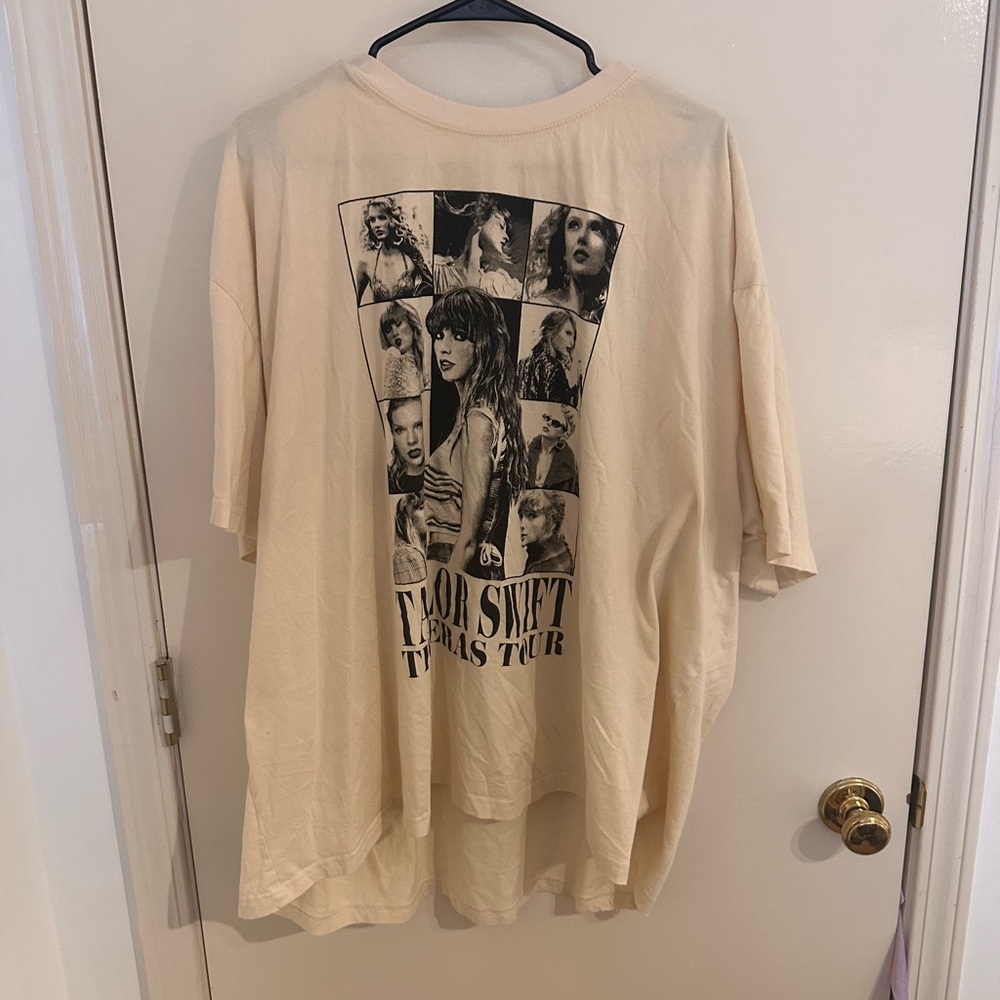 Cream Taylor Swift Graphic T-Shirt
